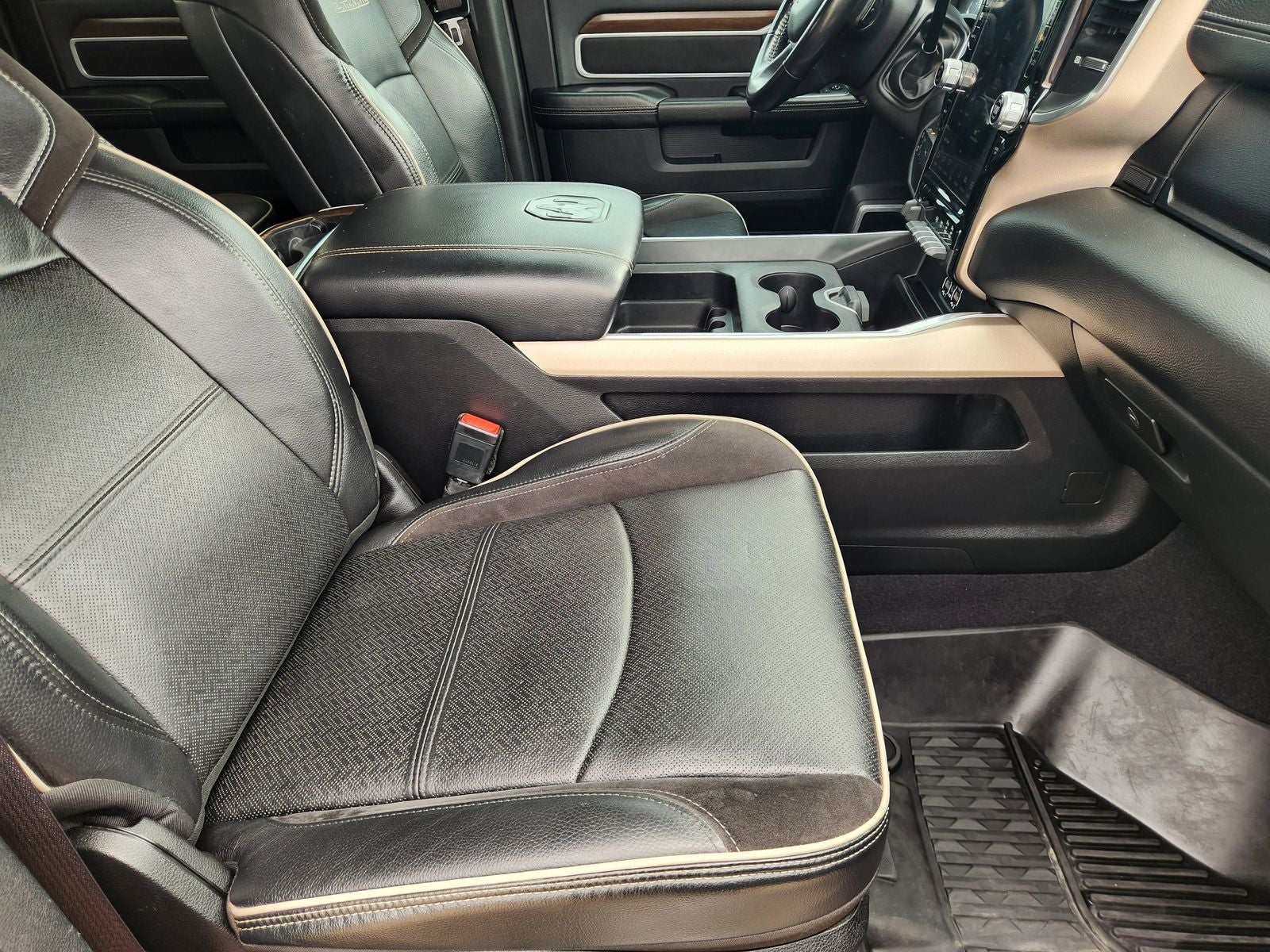 2022 RAM Ram 2500 Laramie Crew Cab 4x4 6'4' Box