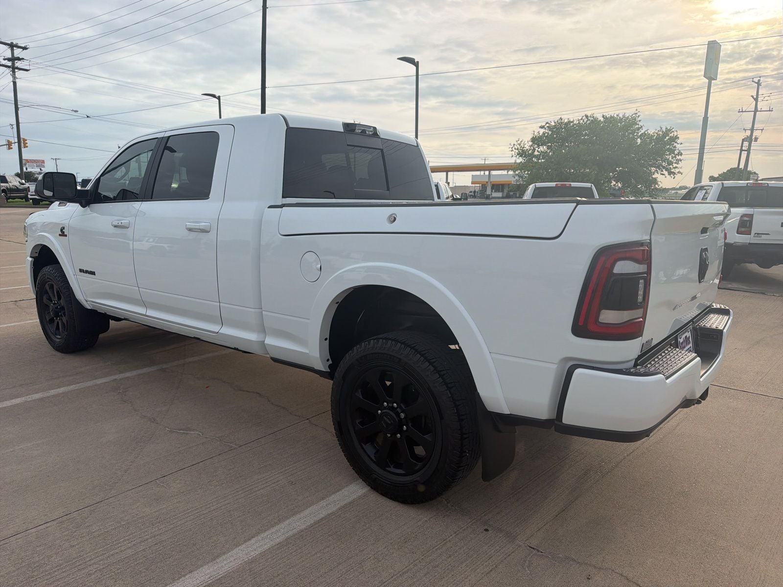 2022 RAM Ram 2500 Laramie Mega Cab 4x4 6'4' Box