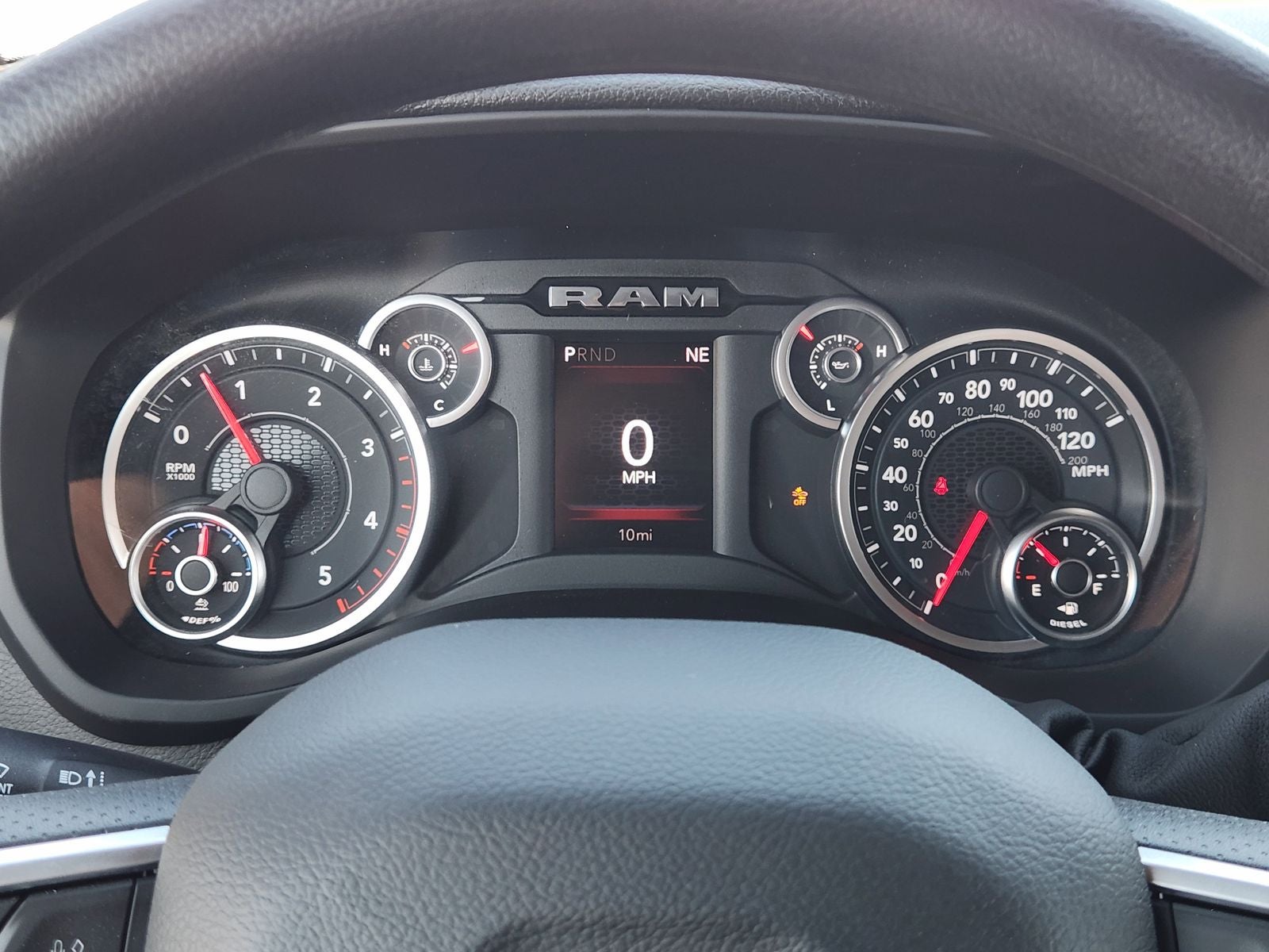 2026 RAM Ram 3500 Chassis Cab RAM 3500 TRADESMAN CREW CAB CHASSIS 4X4 60' CA