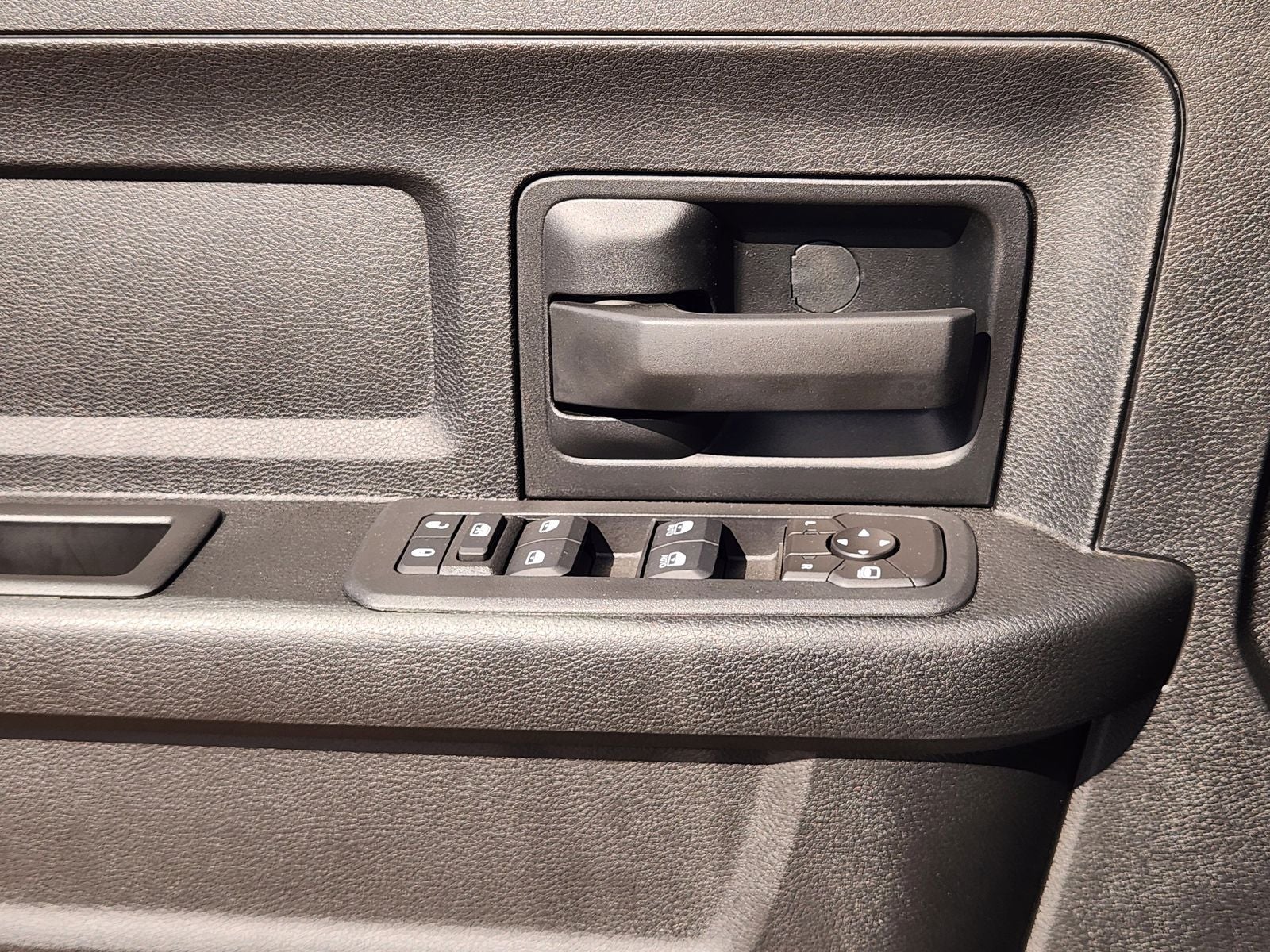 2026 RAM Ram 3500 Chassis Cab RAM 3500 TRADESMAN CREW CAB CHASSIS 4X4 60' CA