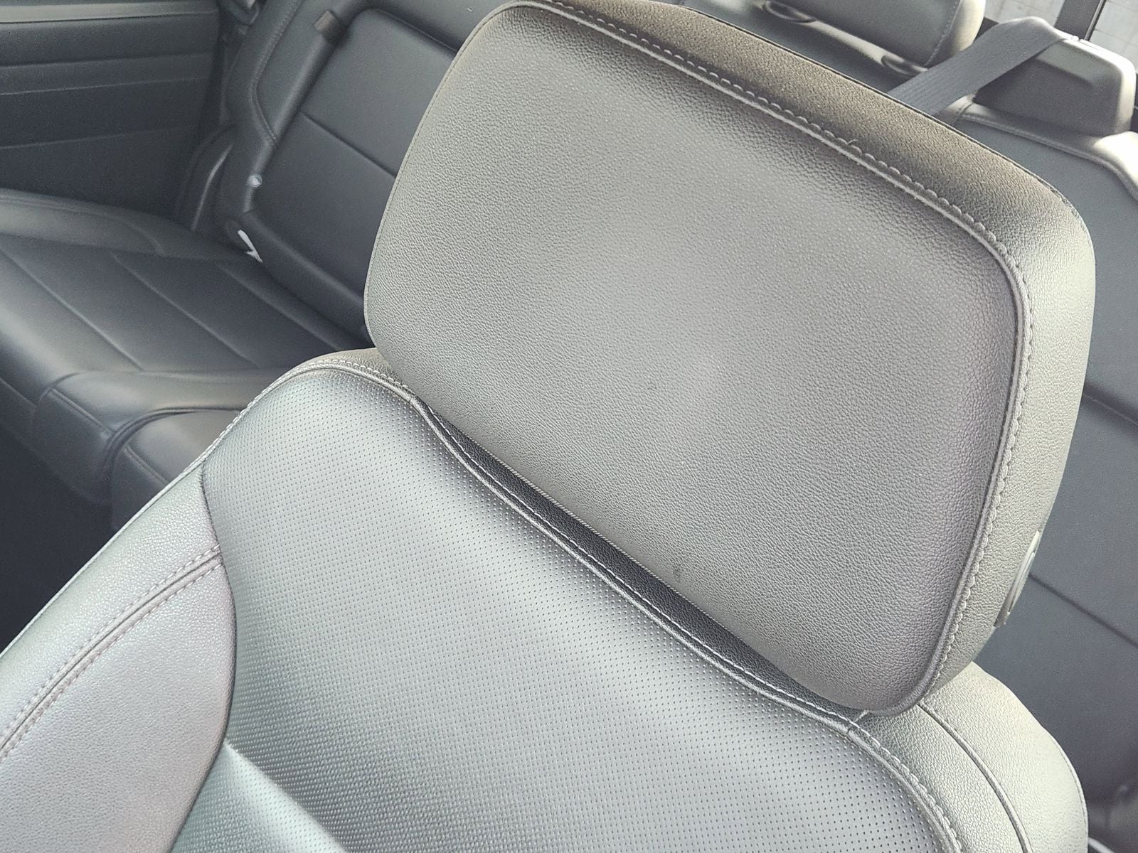 2022 GMC Sierra 1500 4WD Crew Cab Short Box SLT