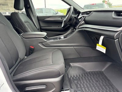2026 Jeep Grand Cherokee GRAND CHEROKEE LAREDO 4X2