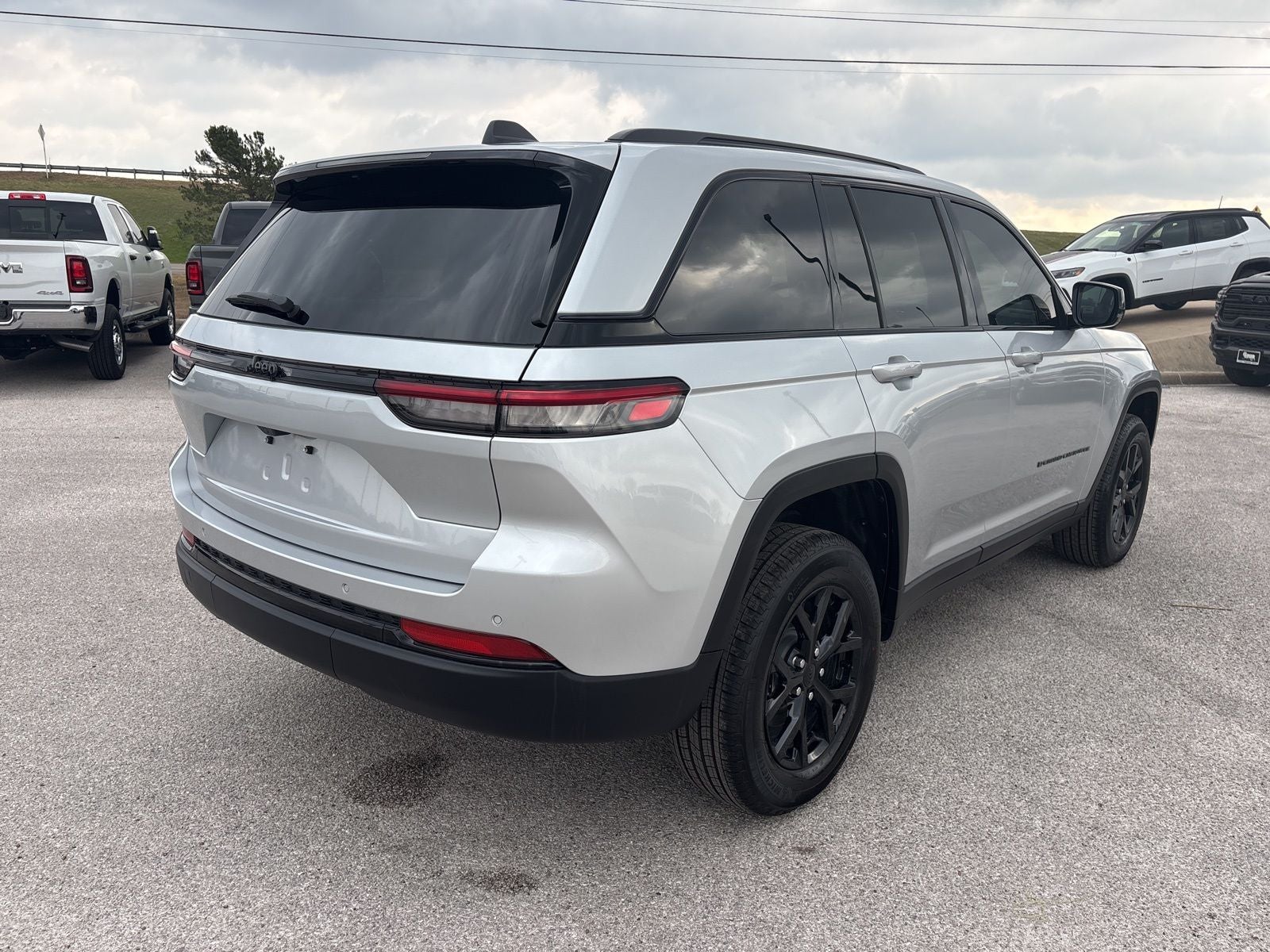 2025 Jeep Grand Cherokee GRAND CHEROKEE ALTITUDE X 4X2