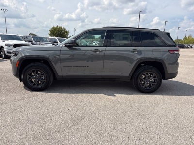 2027 Jeep Grand Cherokee Laredo Altitude