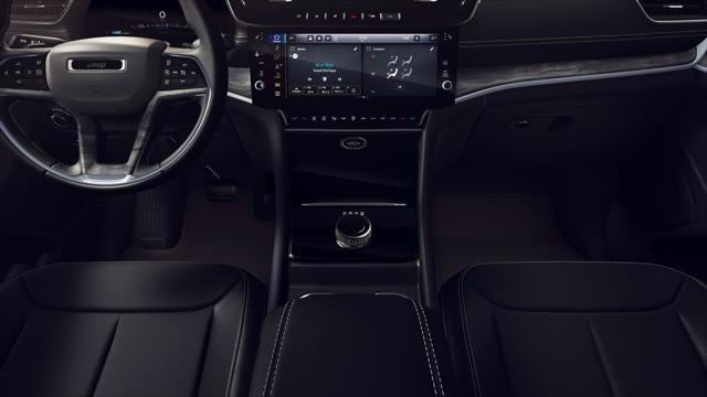 2026 Jeep Grand Cherokee GRAND CHEROKEE LAREDO ALTITUDE 4X2