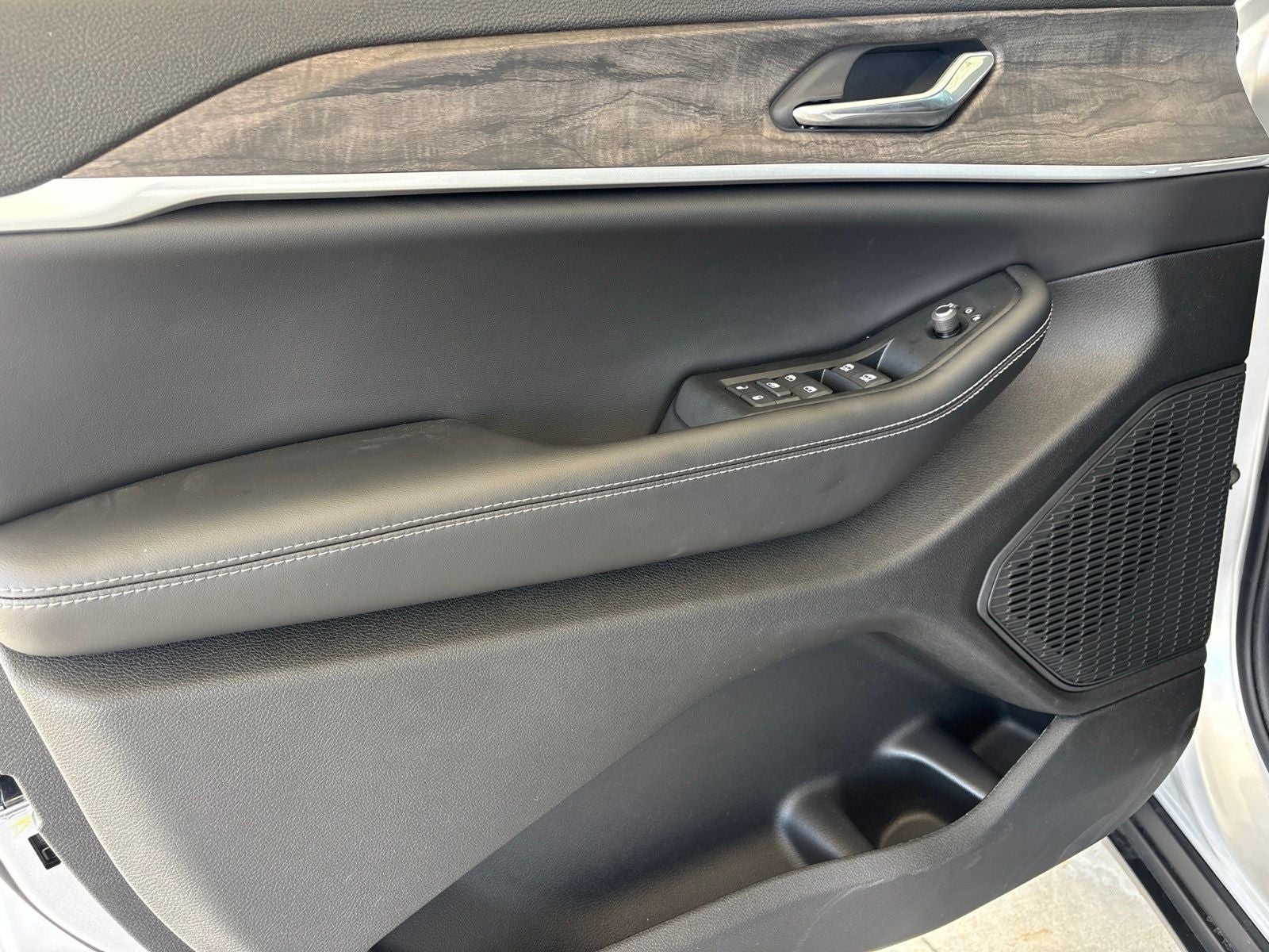 2026 Jeep Grand Cherokee GRAND CHEROKEE LAREDO ALTITUDE 4X2