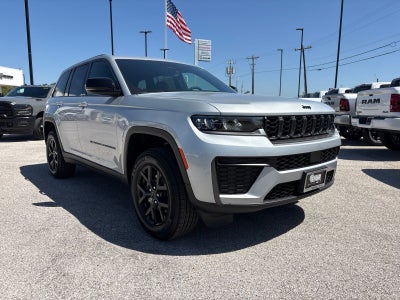 2026 Jeep Grand Cherokee GRAND CHEROKEE LAREDO ALTITUDE 4X2