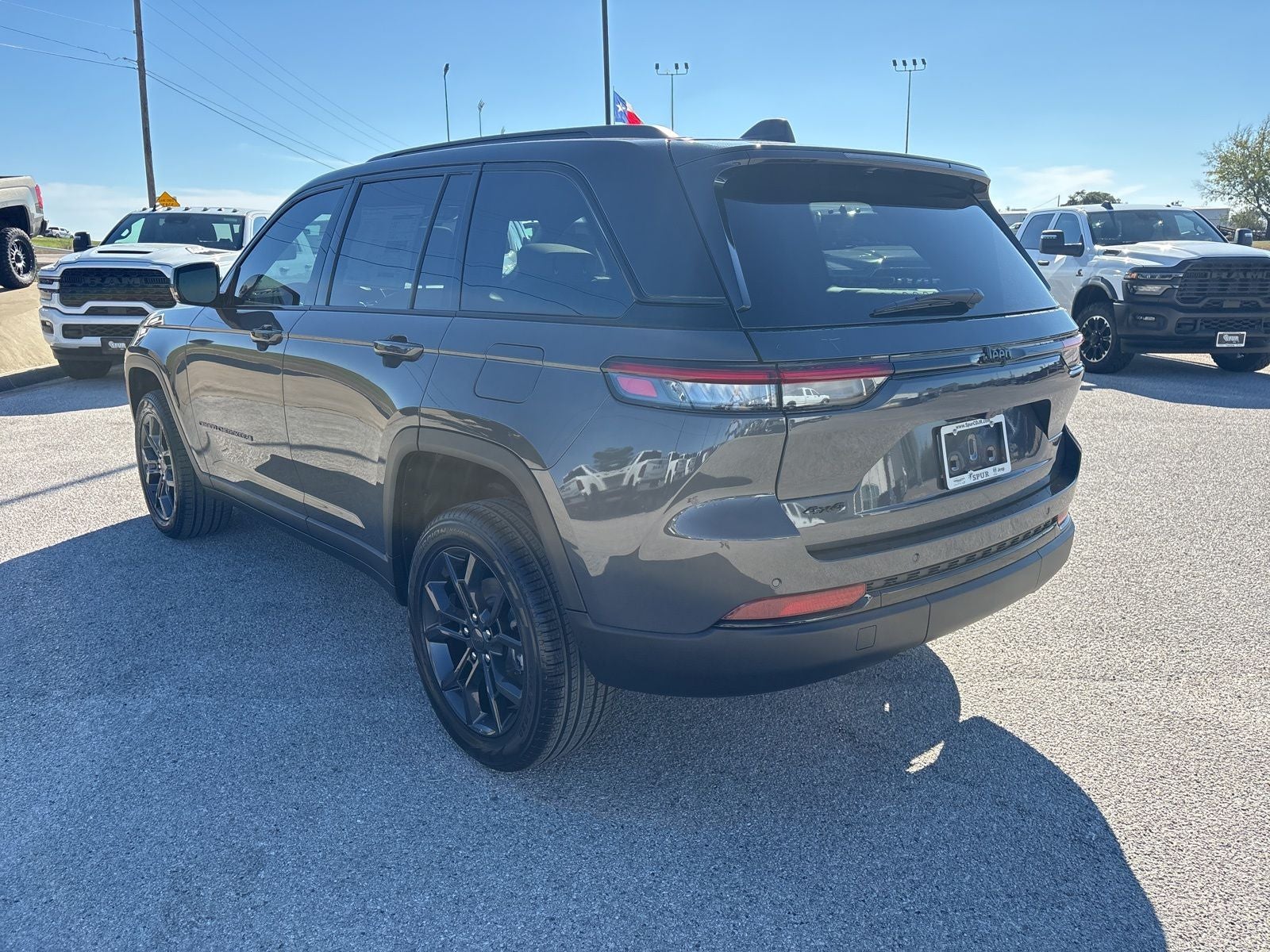 2025 Jeep Grand Cherokee GRAND CHEROKEE LIMITED 4X4