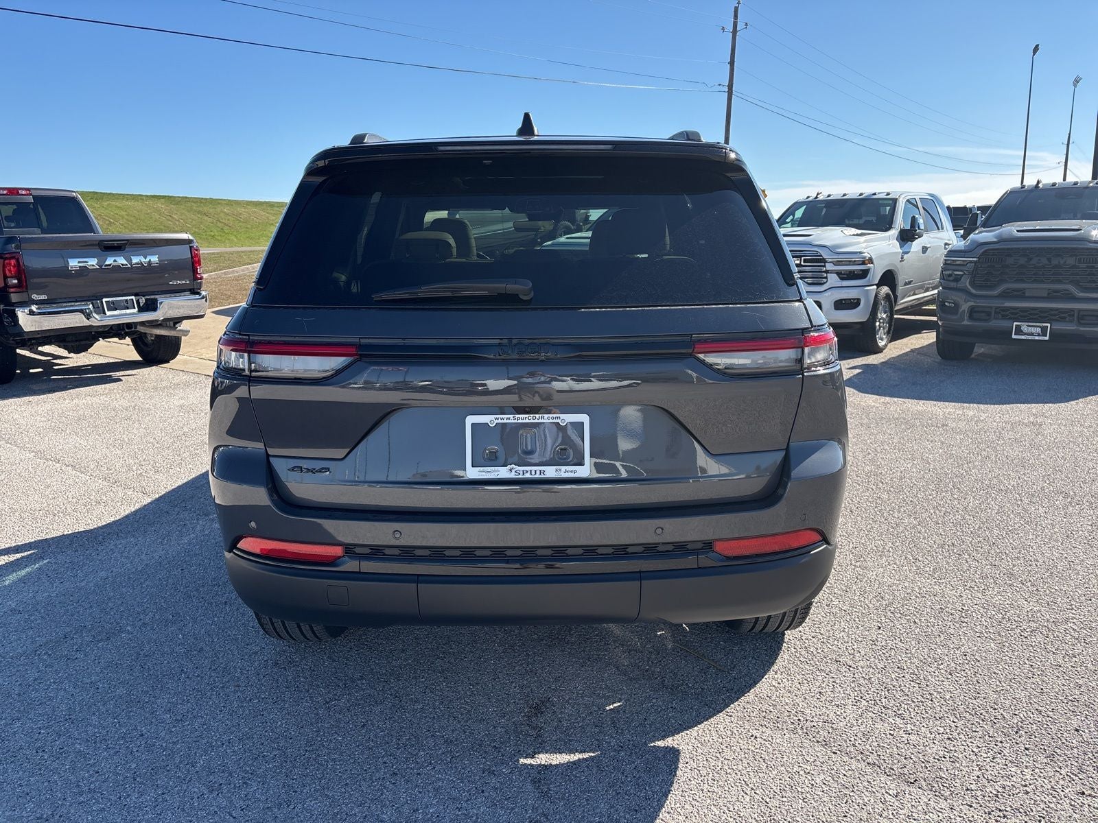 2025 Jeep Grand Cherokee GRAND CHEROKEE LIMITED 4X4