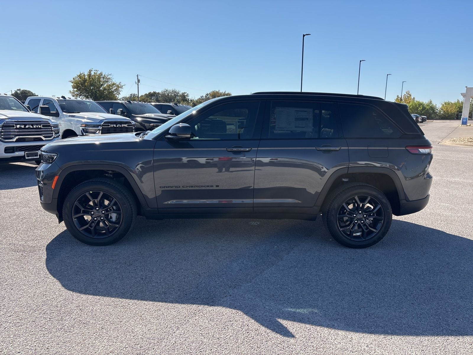 2025 Jeep Grand Cherokee GRAND CHEROKEE LIMITED 4X4