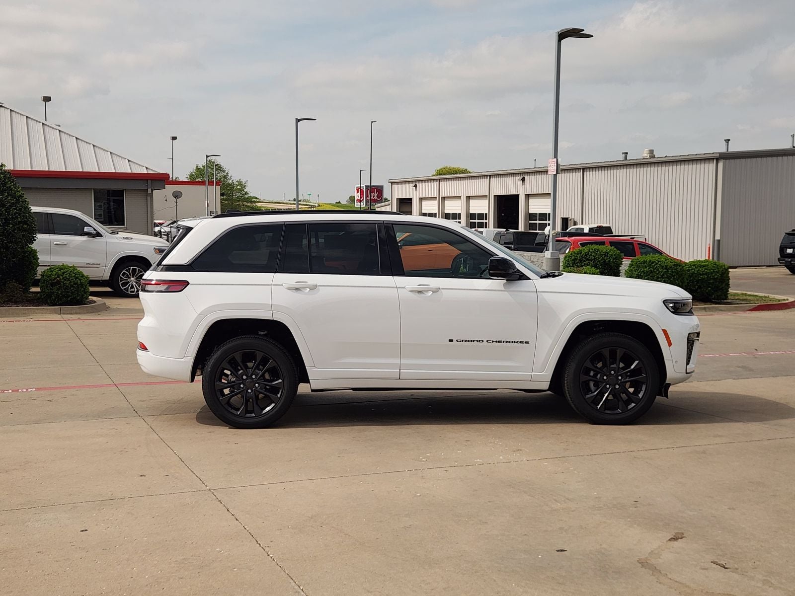 2026 Jeep Grand Cherokee GRAND CHEROKEE LIMITED RESERVE 4X4