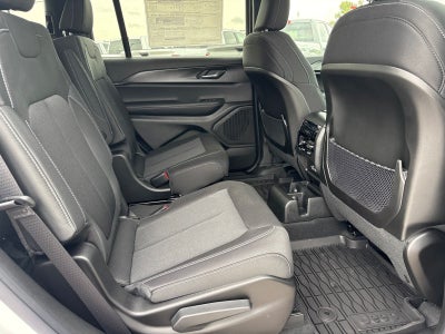 2026 Jeep Grand Cherokee L GRAND CHEROKEE L LAREDO 4X2