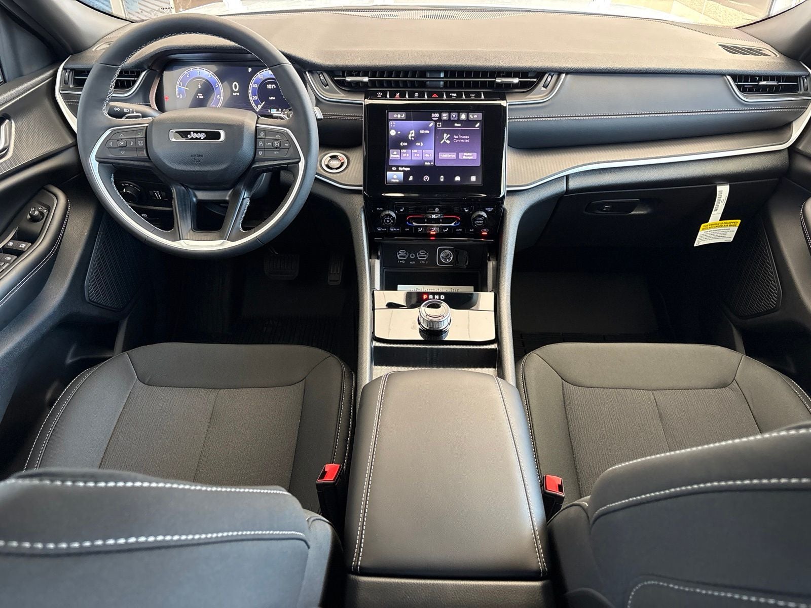 2026 Jeep Grand Cherokee L GRAND CHEROKEE L LAREDO X 4X2