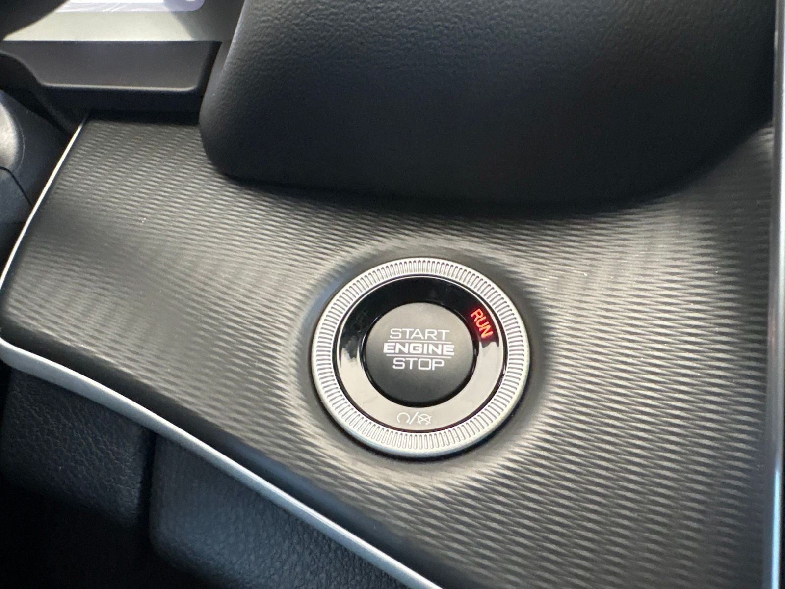 2026 Jeep Grand Cherokee L GRAND CHEROKEE L LAREDO X 4X2
