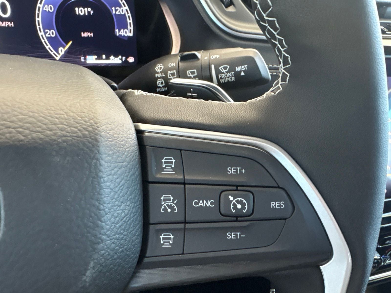 2026 Jeep Grand Cherokee L GRAND CHEROKEE L LAREDO X 4X2