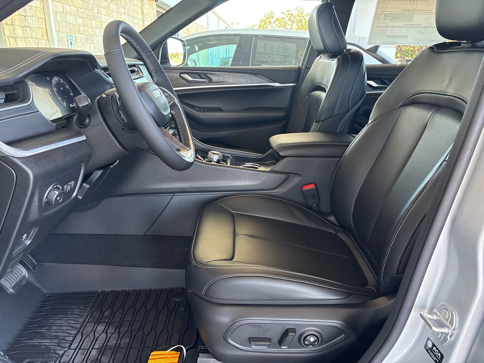 2025 Jeep Grand Cherokee L GRAND CHEROKEE L LIMITED 4X4