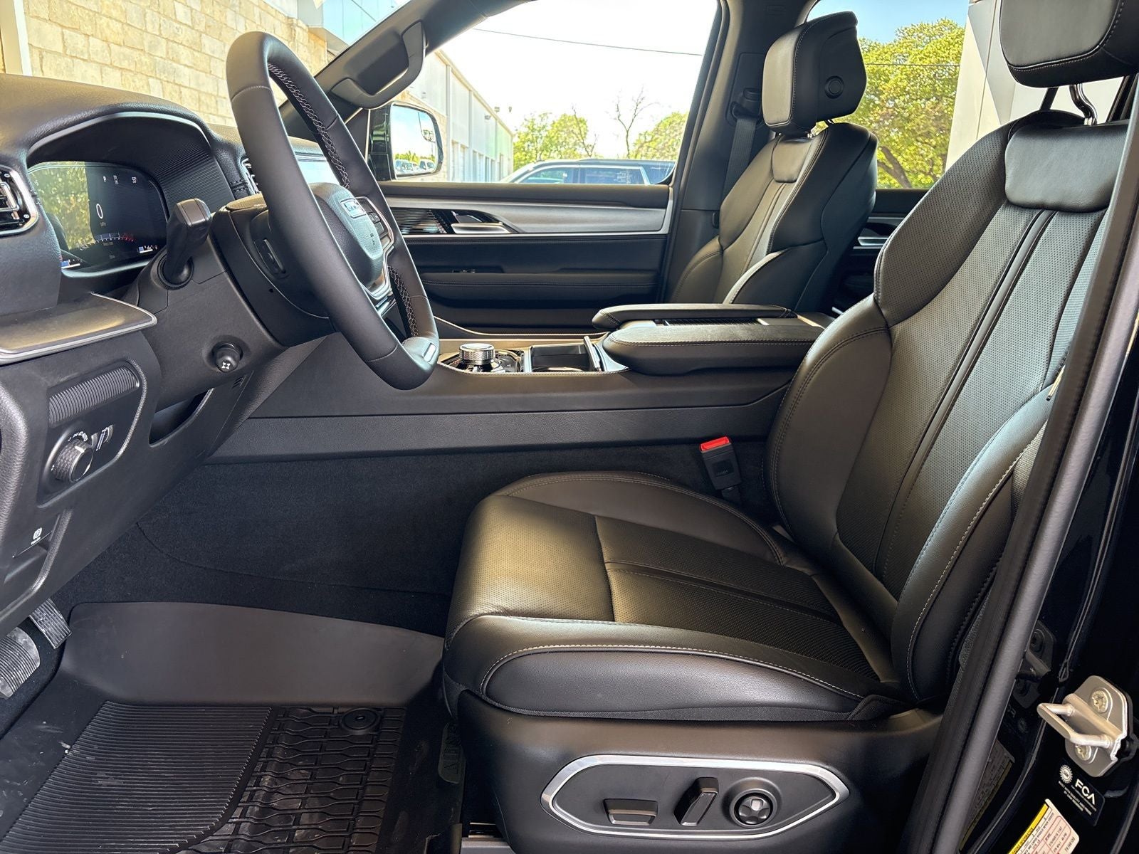 2026 Jeep Grand Wagoneer GRAND WAGONEER UPLAND 4X4