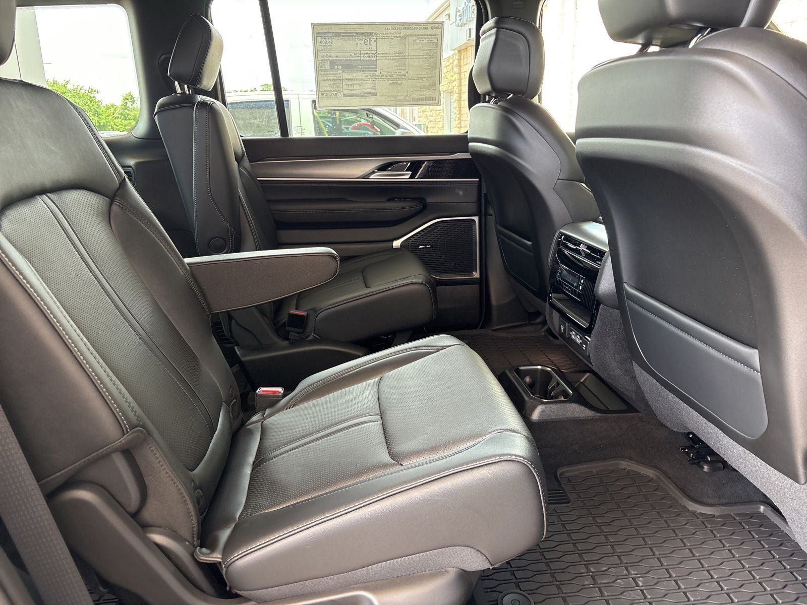 2026 Jeep Grand Wagoneer GRAND WAGONEER UPLAND 4X4
