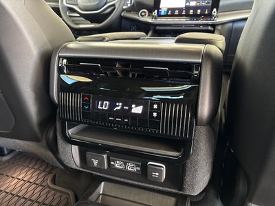 2026 Jeep Grand Wagoneer GRAND WAGONEER UPLAND 4X4