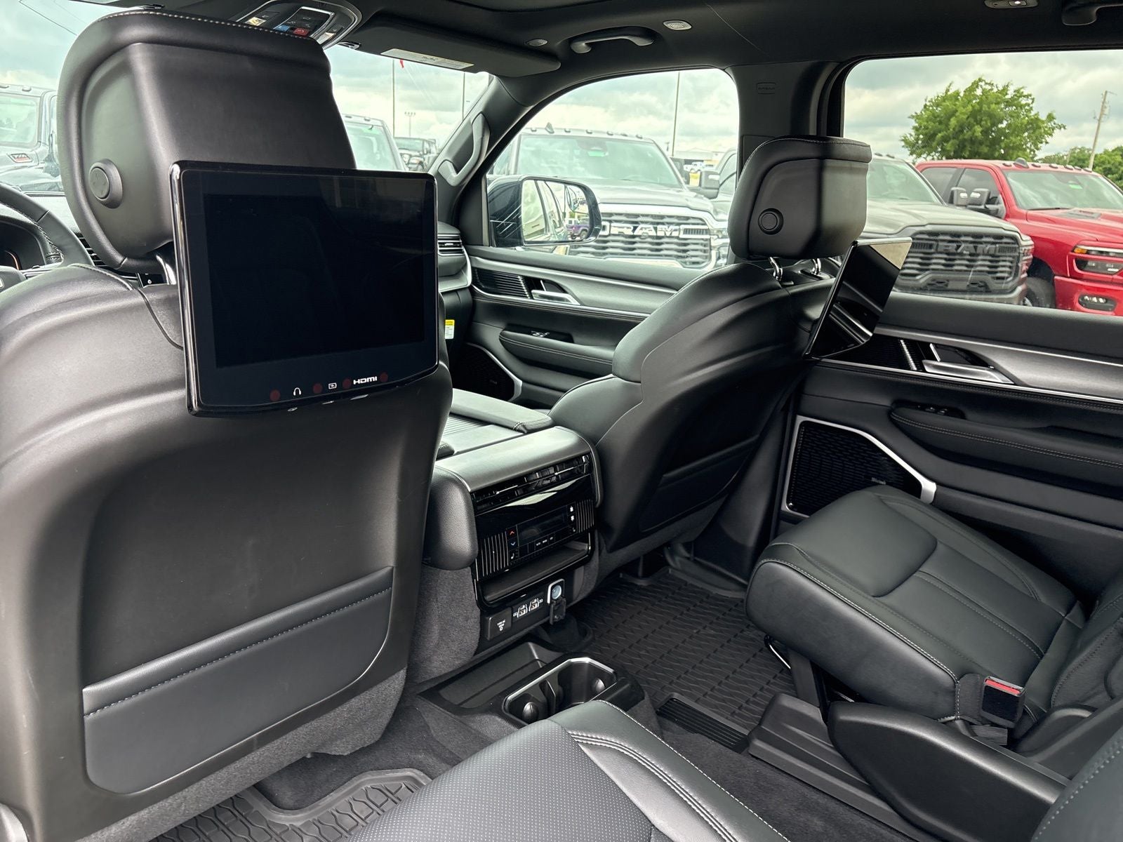 2026 Jeep Grand Wagoneer GRAND WAGONEER LIMITED ALTITUDE 4X4