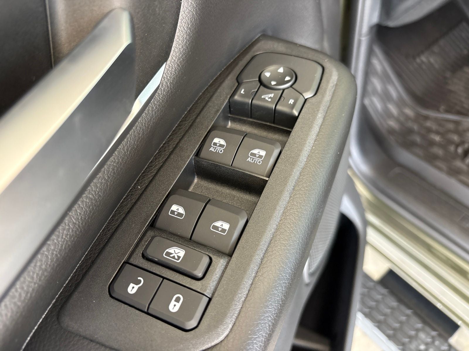 2026 RAM Ram 1500 RAM 1500 LONE STAR CREW CAB 4X2 5'7' BOX