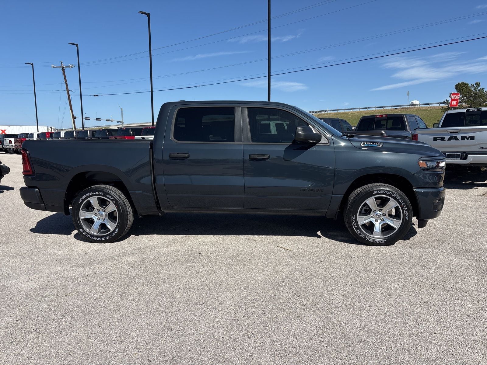 2026 RAM Ram 1500 RAM 1500 EXPRESS CREW CAB 4X2 5'7' BOX