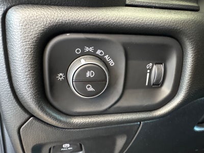 2026 RAM Ram 1500 RAM 1500 EXPRESS CREW CAB 4X2 5'7' BOX