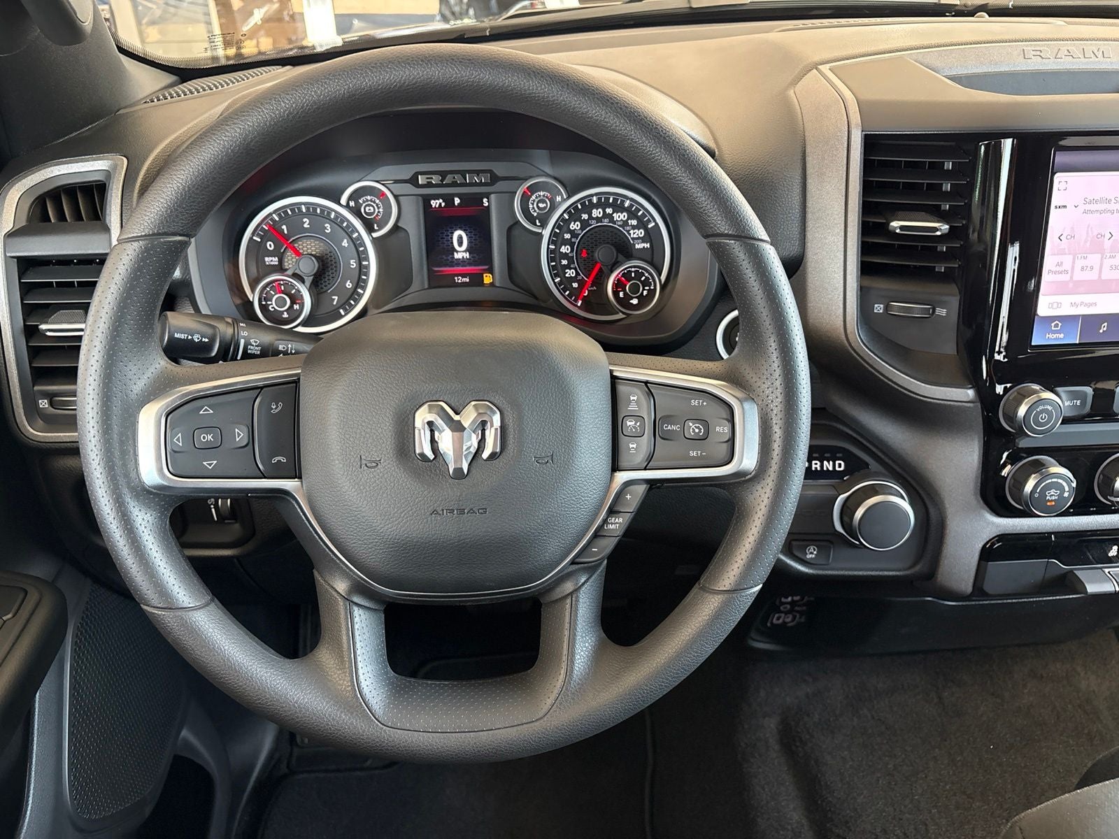 2026 RAM Ram 1500 RAM 1500 EXPRESS CREW CAB 4X2 5'7' BOX