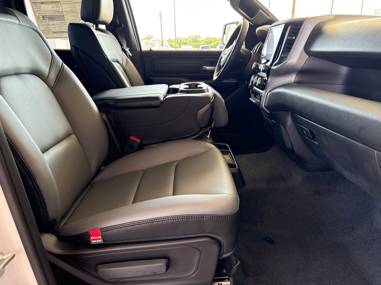2026 RAM Ram 1500 RAM 1500 TRADESMAN QUAD CAB 4X2 6'4' BOX