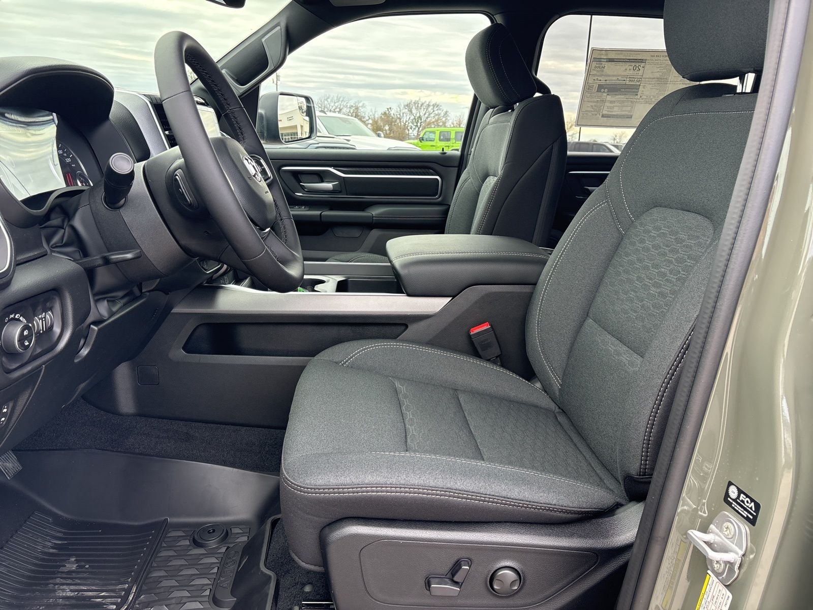 2026 RAM Ram 1500 RAM 1500 LONE STAR CREW CAB 4X4 5'7' BOX