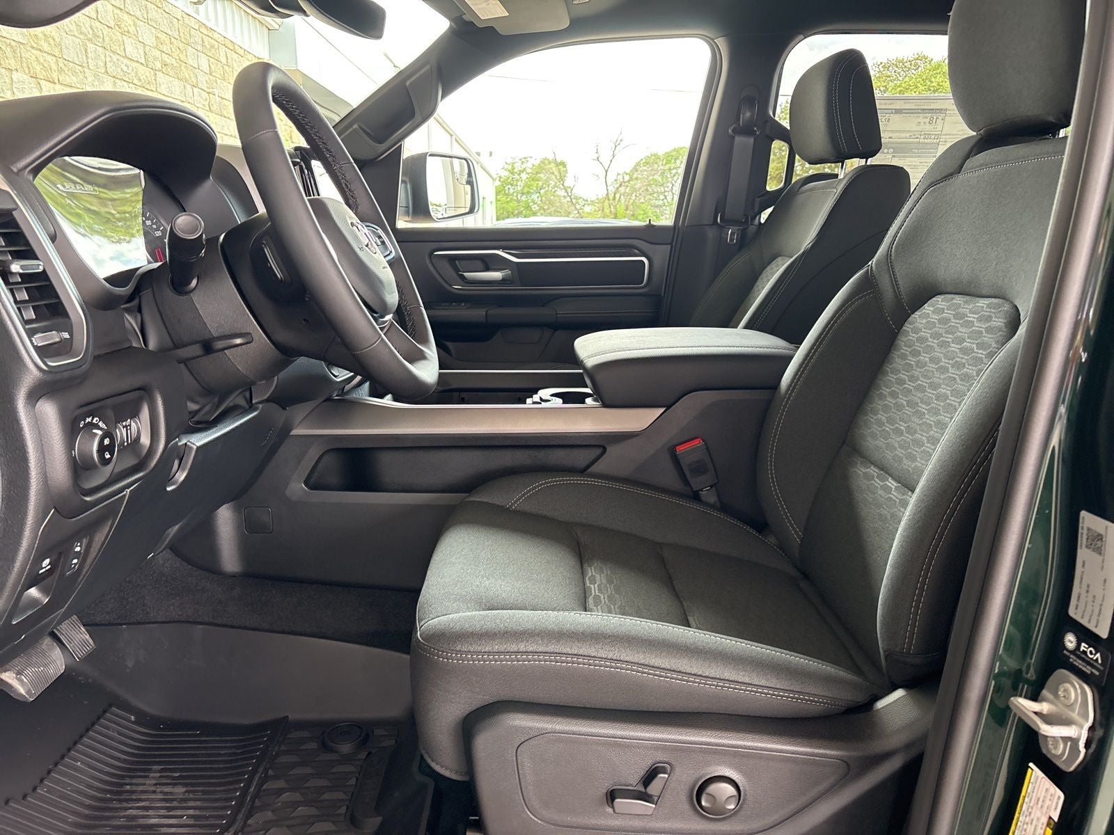 2026 RAM Ram 1500 RAM 1500 LONE STAR CREW CAB 4X4 5'7' BOX