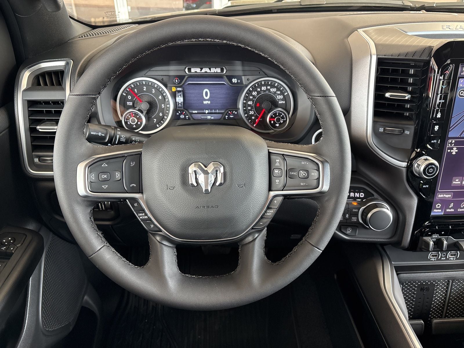 2026 RAM Ram 1500 RAM 1500 LONE STAR CREW CAB 4X4 5'7' BOX