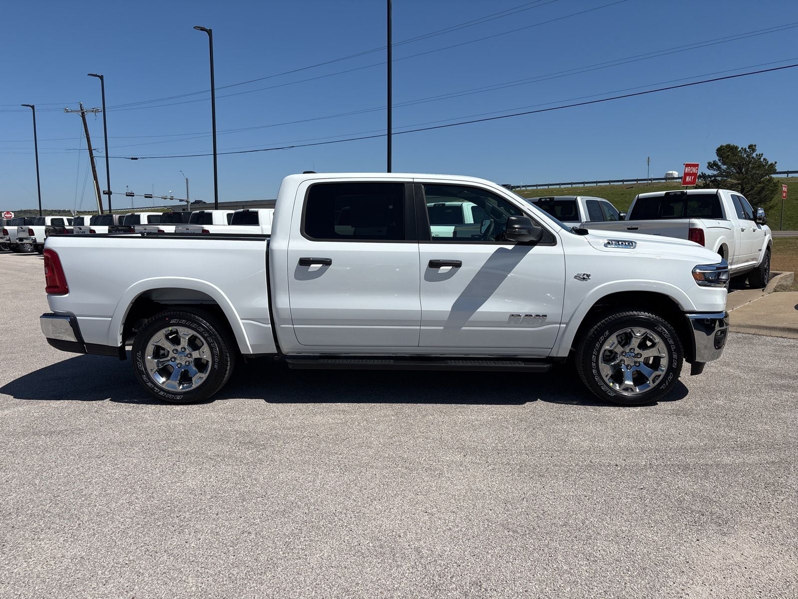 2026 RAM Ram 1500 RAM 1500 LONE STAR CREW CAB 4X4 5'7' BOX