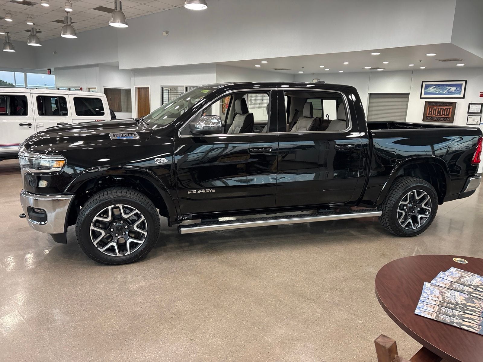 2027 RAM Ram 1500 RAM 1500 LARAMIE CREW CAB 4X4 5'7' BOX
