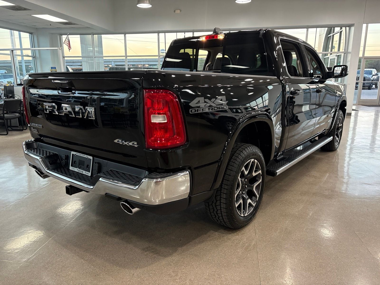 2027 RAM Ram 1500 RAM 1500 LARAMIE CREW CAB 4X4 5'7' BOX