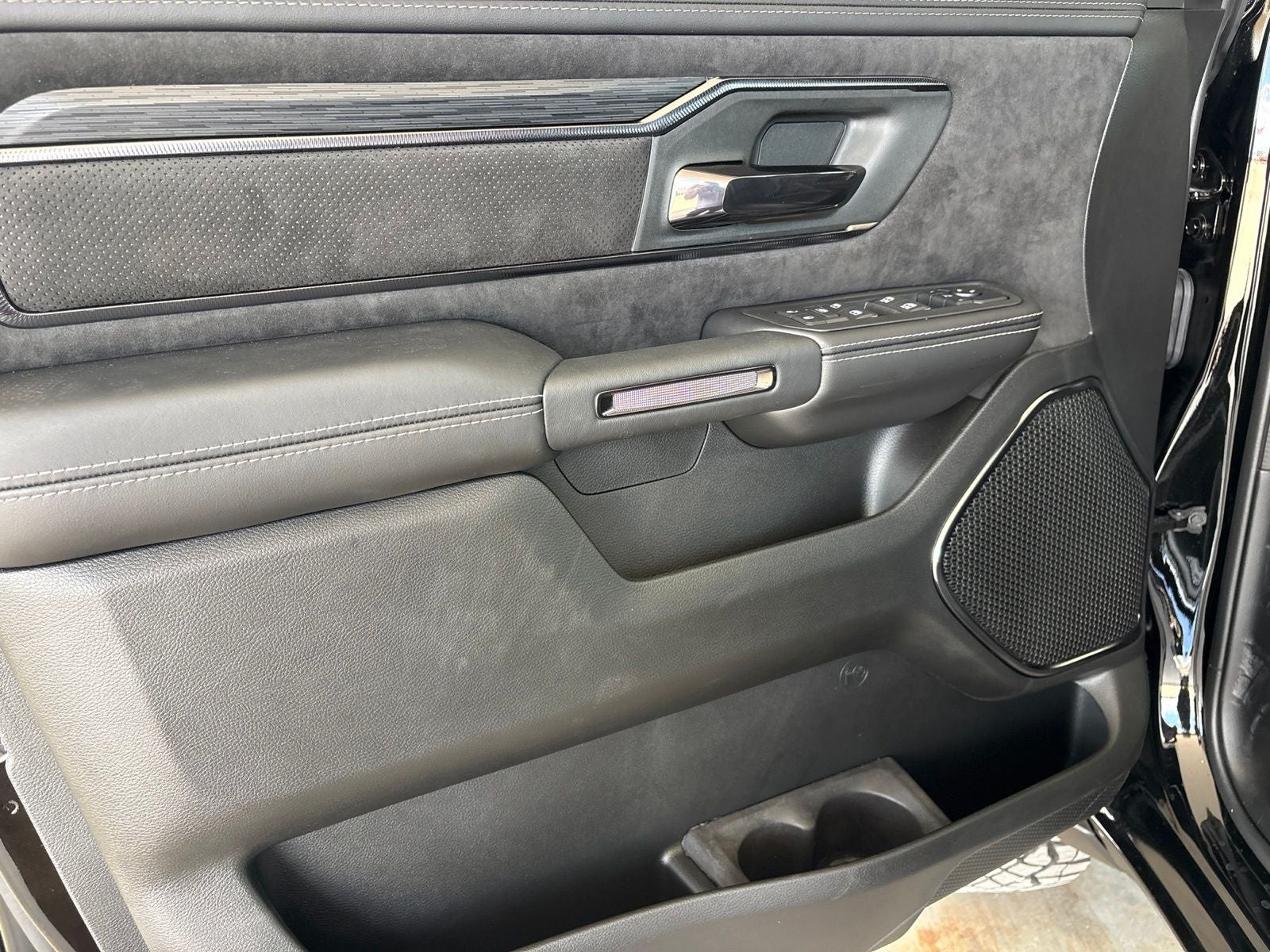2027 RAM Ram 1500 RAM 1500 RHO CREW CAB 4X4 5'7' BOX
