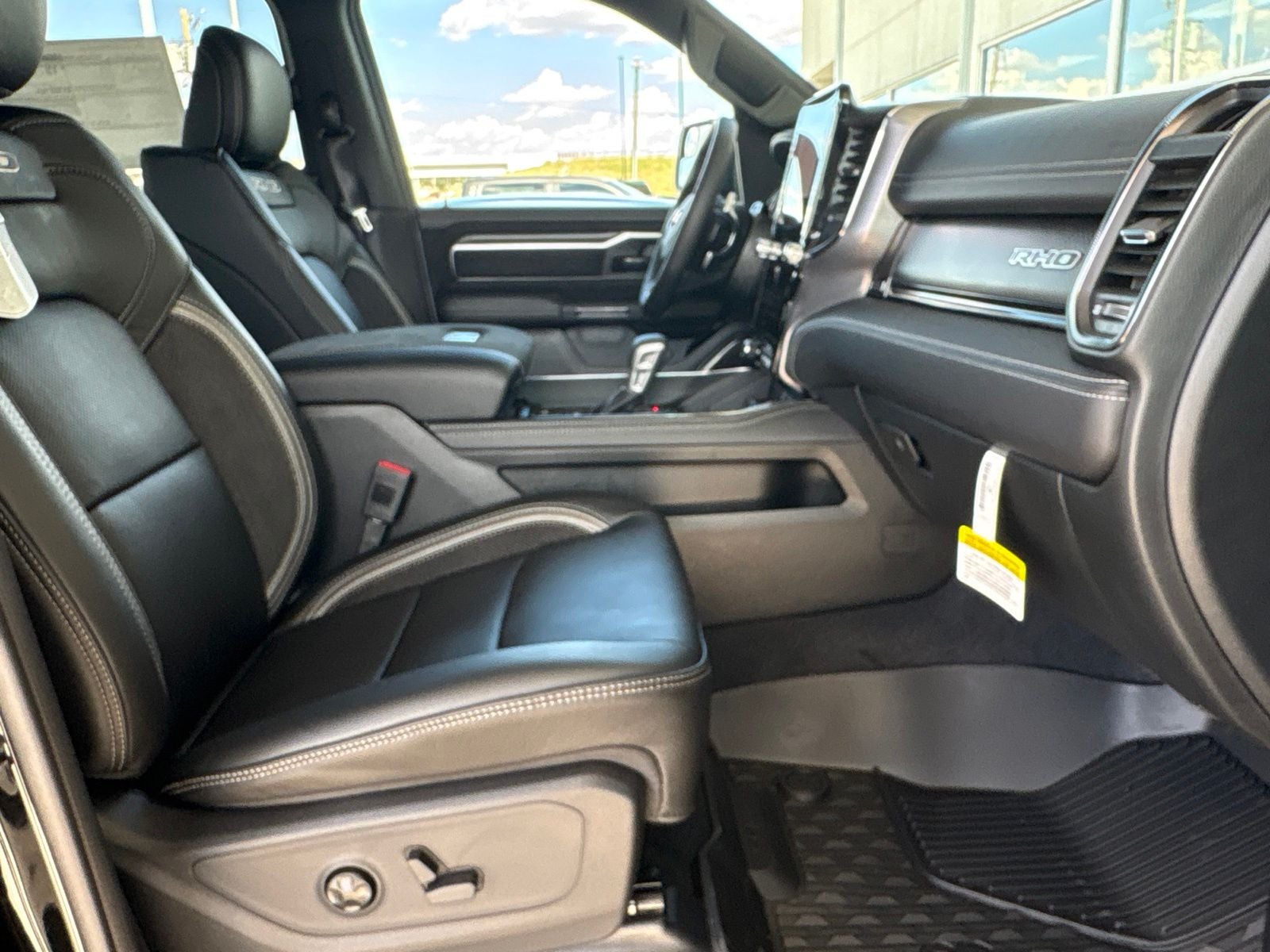 2027 RAM Ram 1500 RAM 1500 RHO CREW CAB 4X4 5'7' BOX
