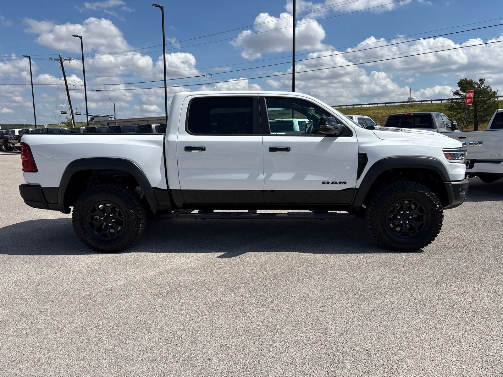 2027 RAM Ram 1500 RAM 1500 RHO CREW CAB 4X4 5'7' BOX