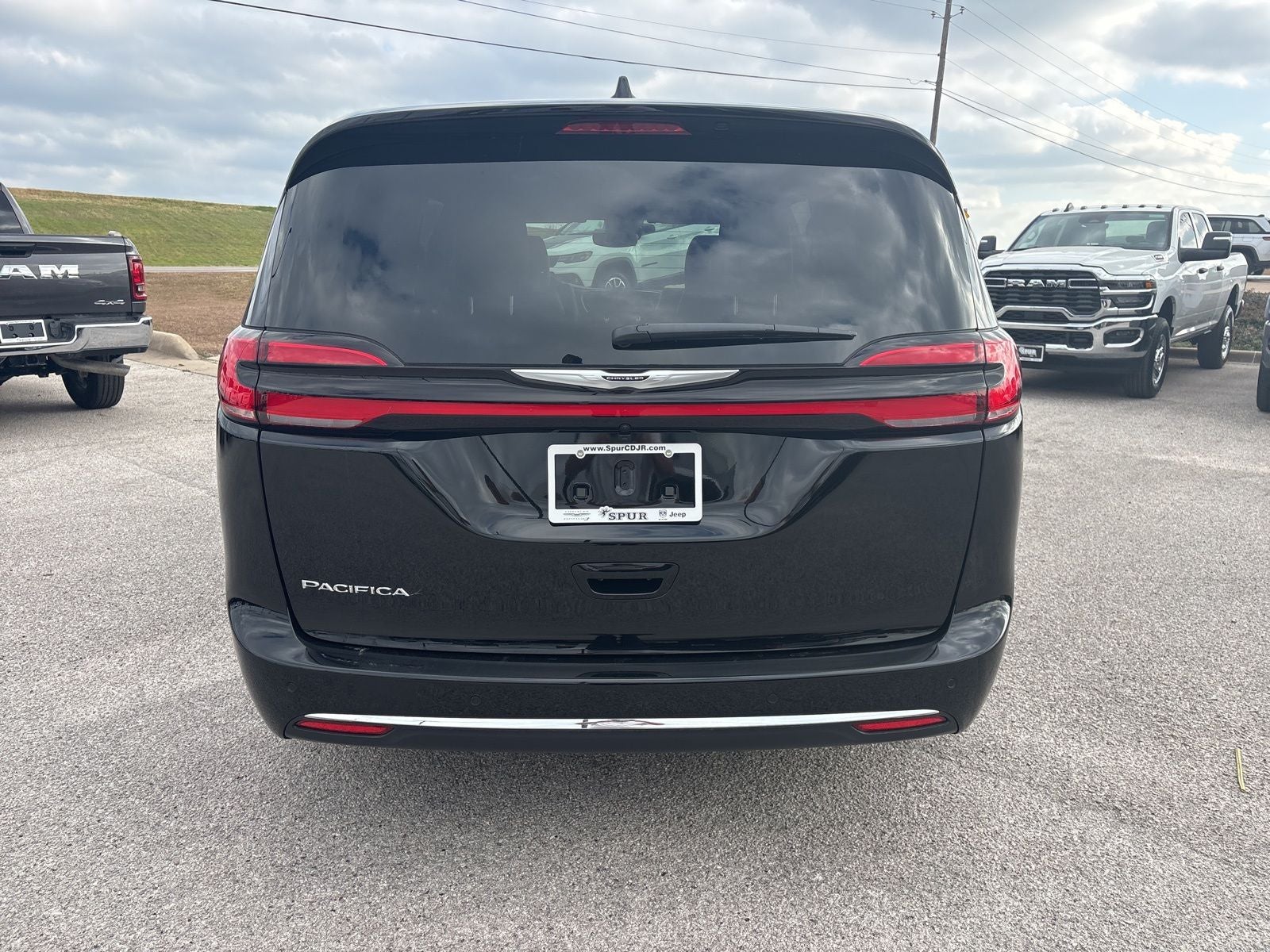 2026 Chrysler Pacifica PACIFICA SELECT