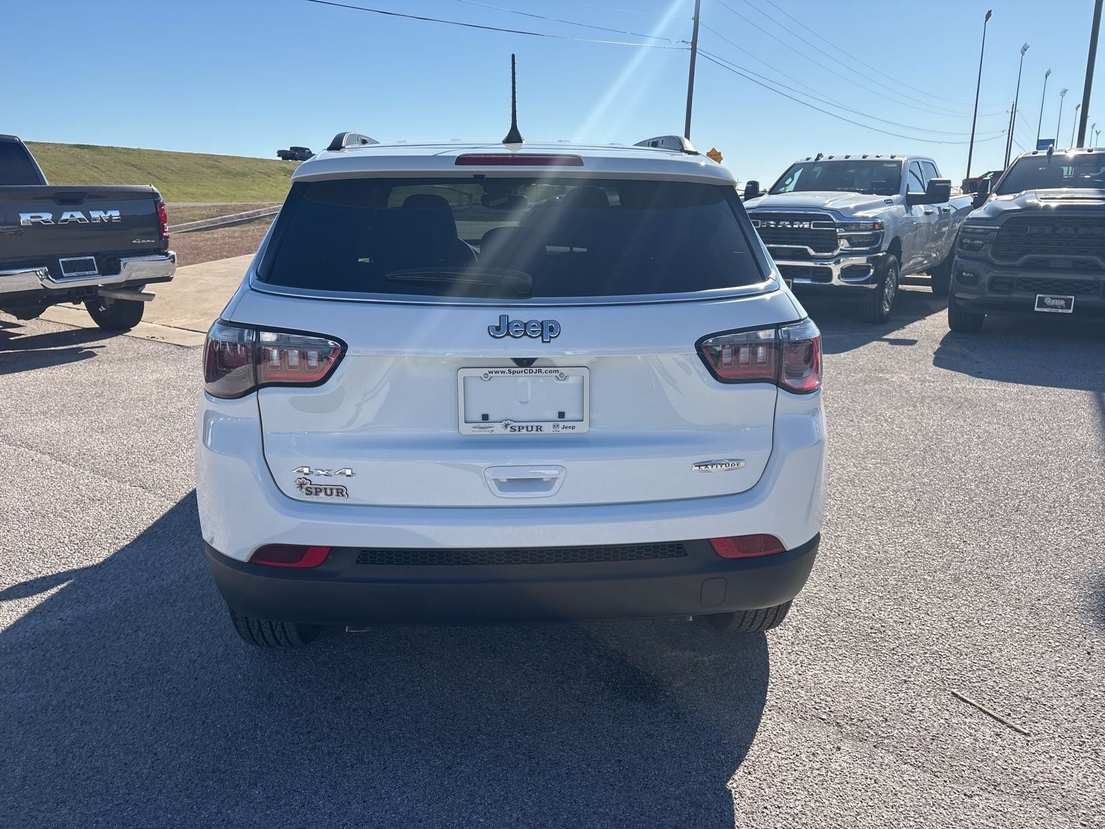 2026 Jeep Compass COMPASS LATITUDE 4X4