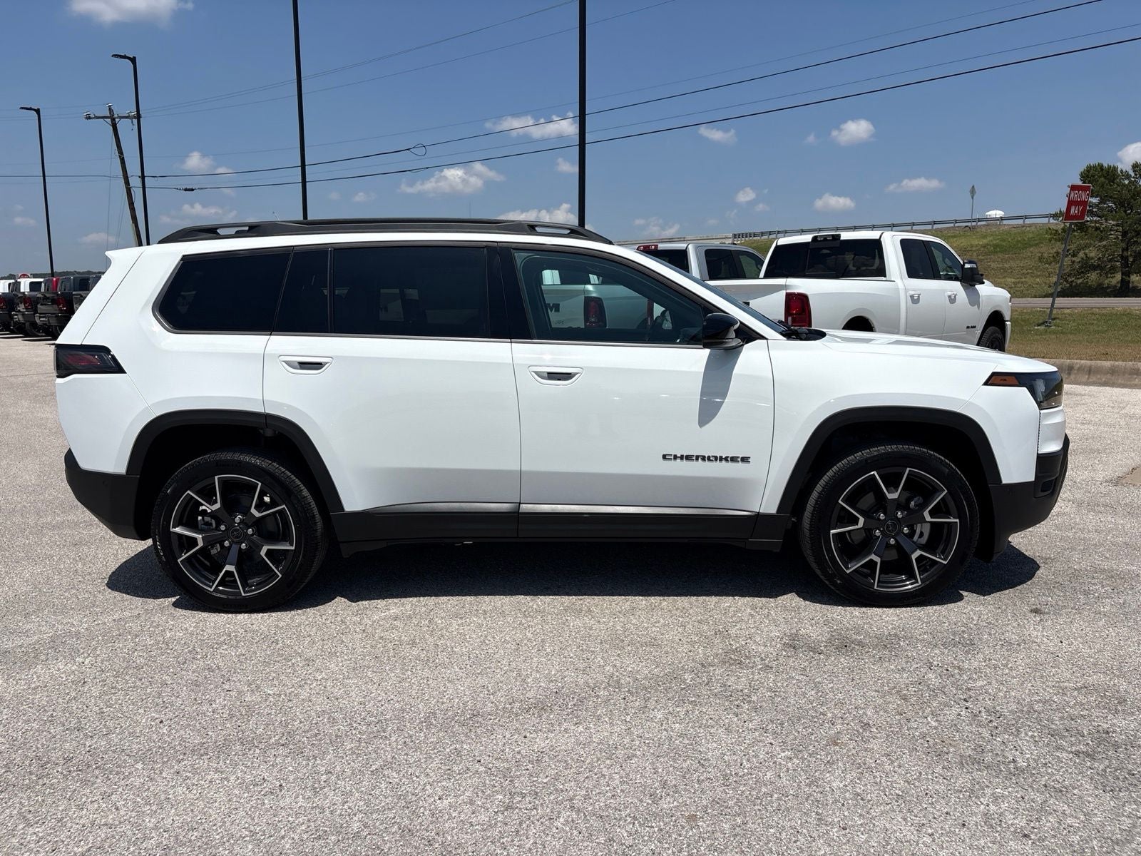 2026 Jeep Cherokee CHEROKEE OVERLAND 4X4