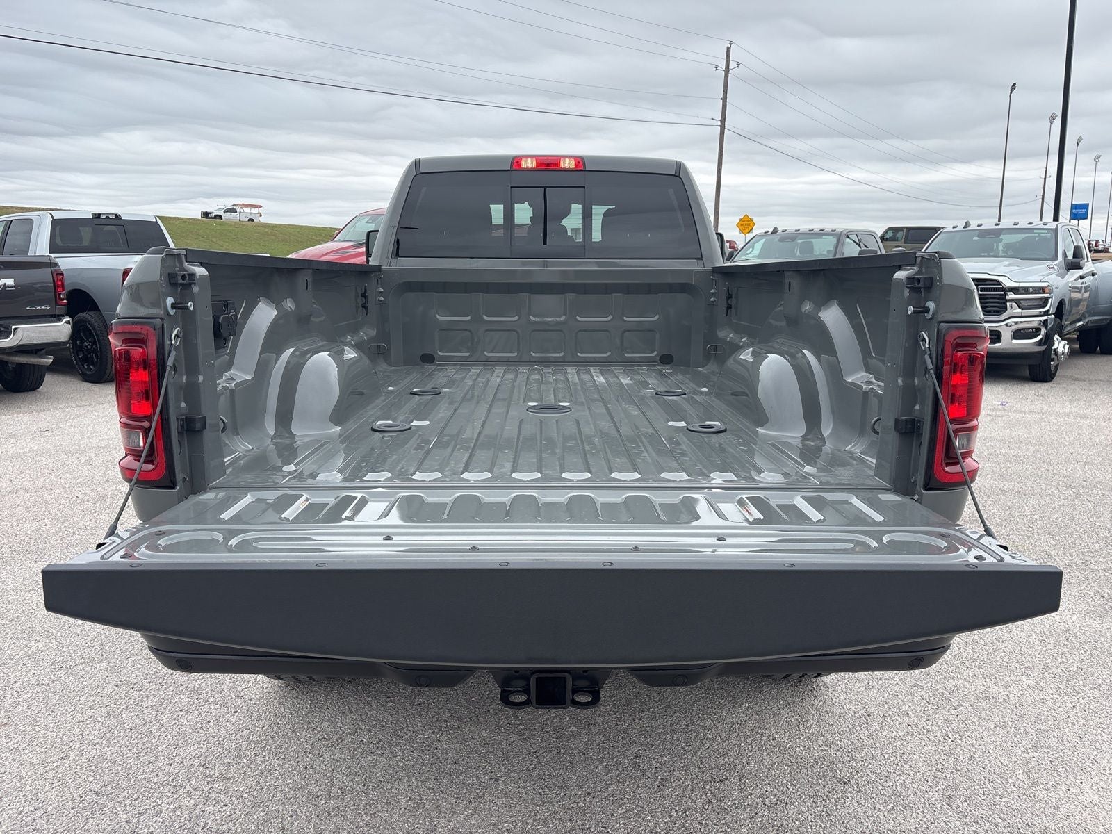 2026 RAM Ram 3500 RAM 3500 TRADESMAN CREW CAB 4X4 8' BOX