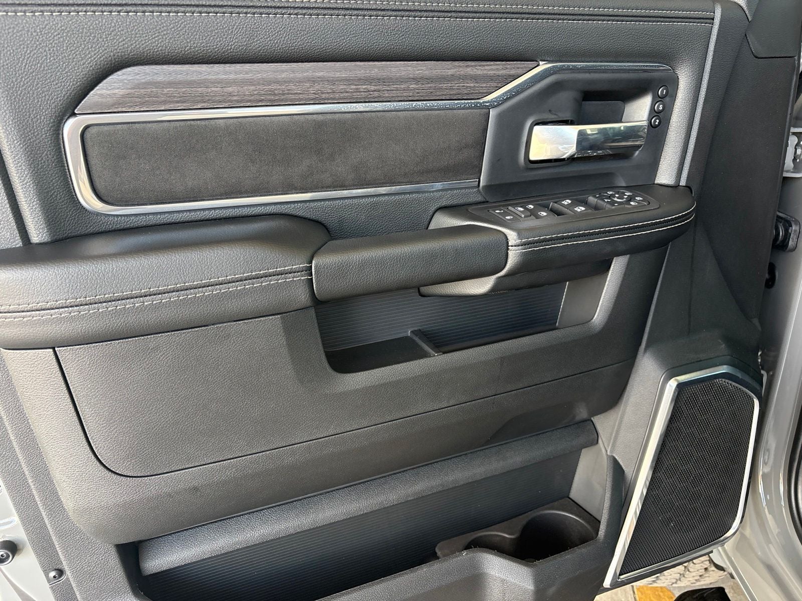 2027 RAM Ram 2500 Laramie