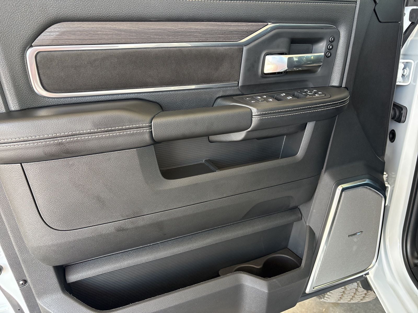 2026 RAM Ram 2500 RAM 2500 LARAMIE MEGA CAB 4X4 6'4' BOX