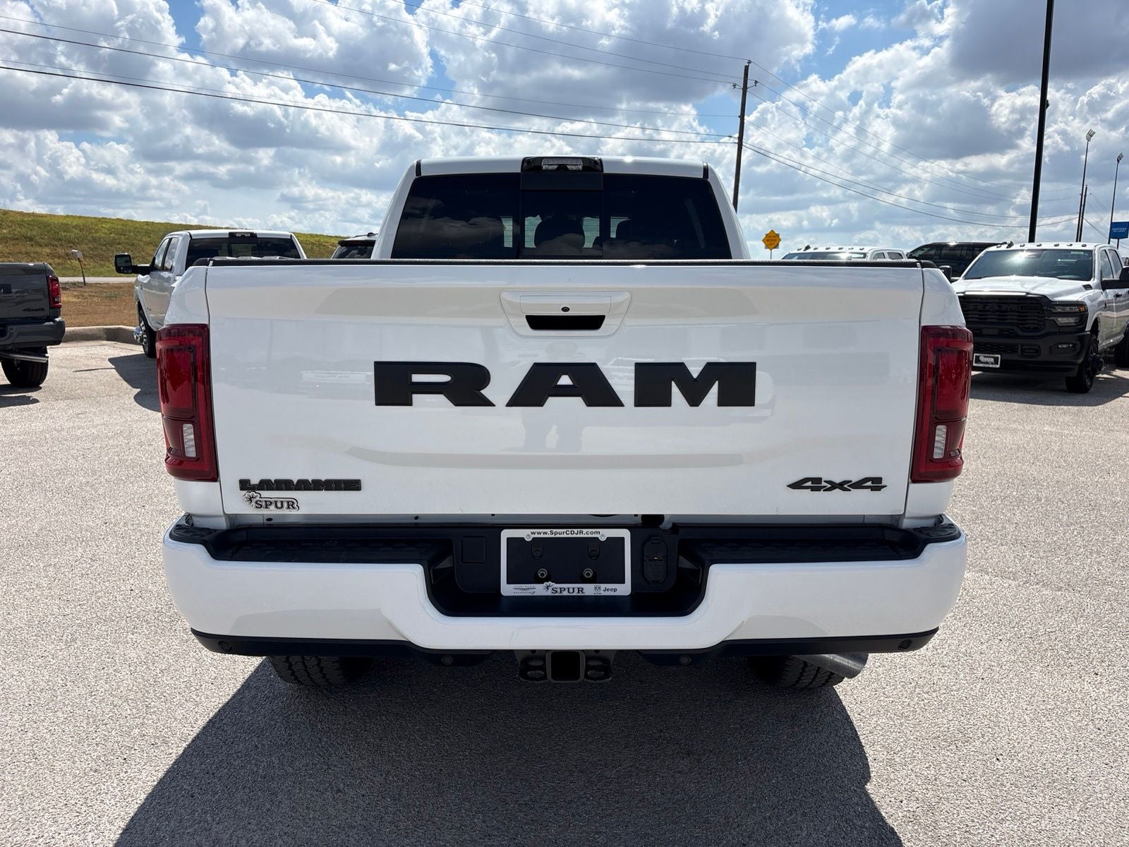 2027 RAM Ram 2500 RAM 2500 LARAMIE MEGA CAB 4X4 6'4' BOX