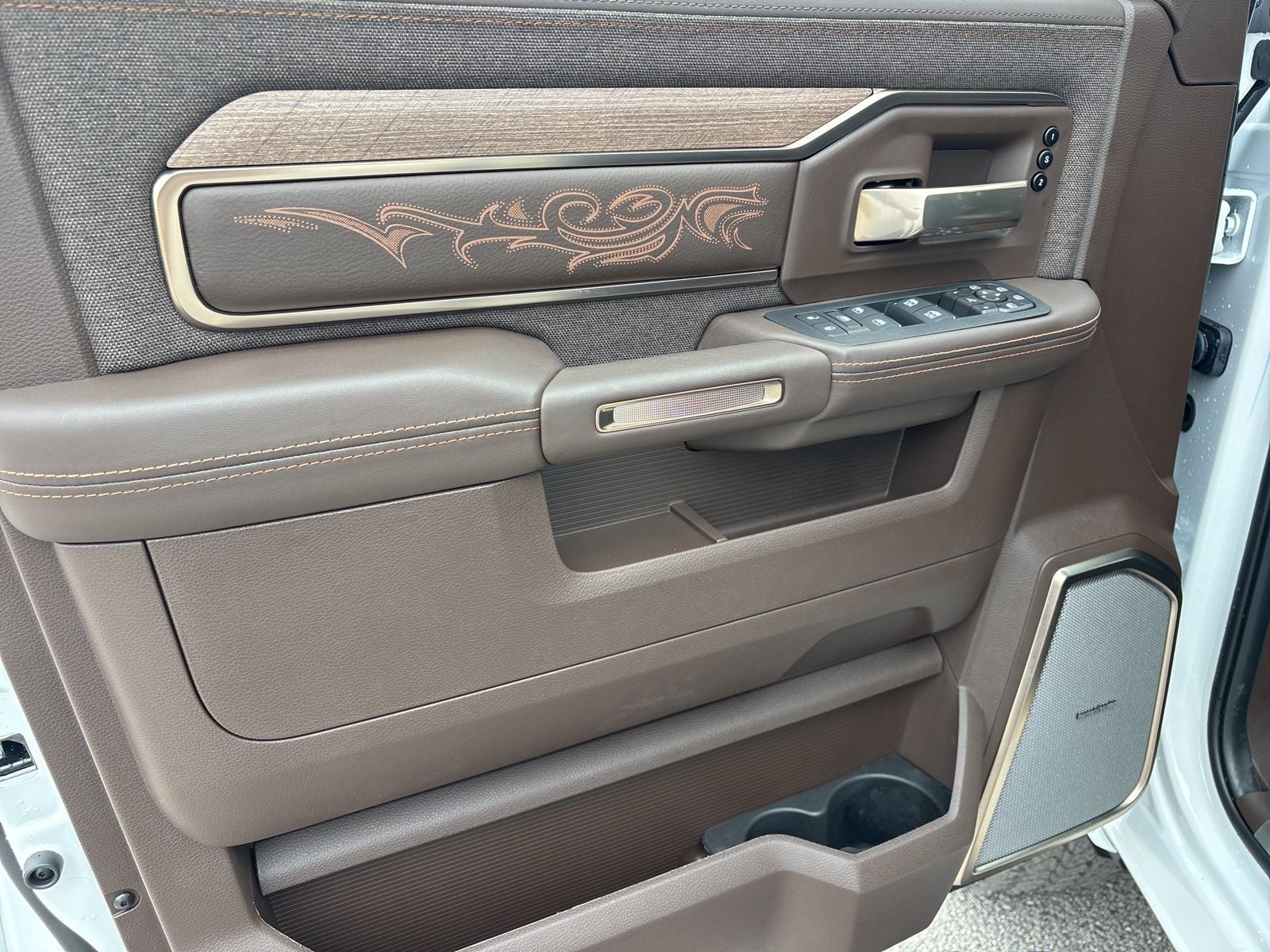 2026 RAM Ram 2500 RAM 2500 LIMITED LONGHORN CREW CAB 4X4 6'4' BOX