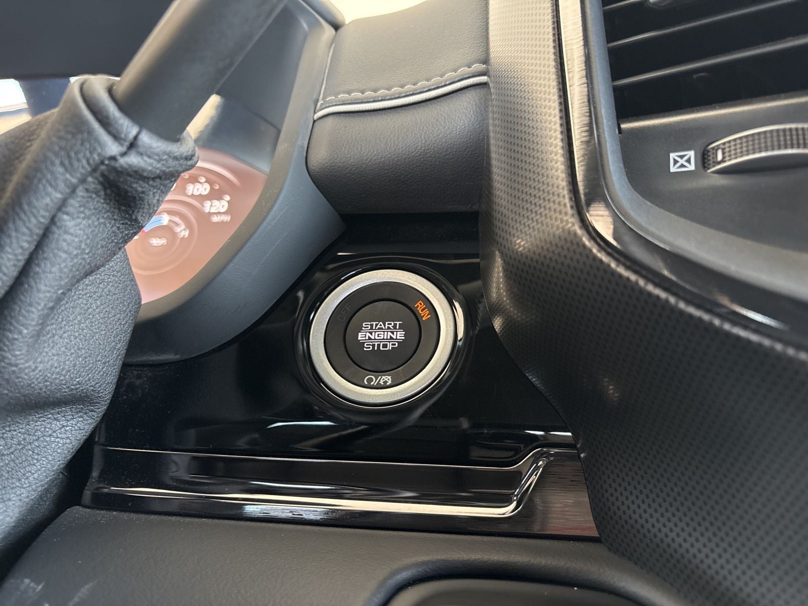 2026 RAM Ram 2500 RAM 2500 LIMITED MEGA CAB 4X4 6'4' BOX