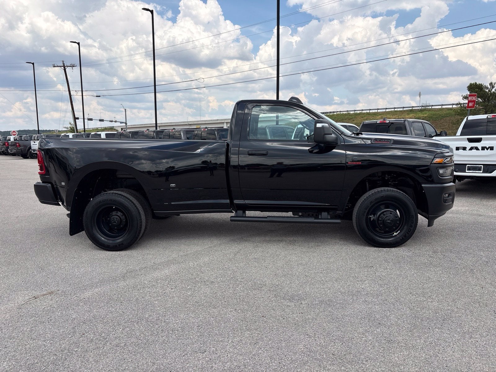 2027 RAM Ram 3500 RAM 3500 TRADESMAN REGULAR CAB 4X4 8' BOX