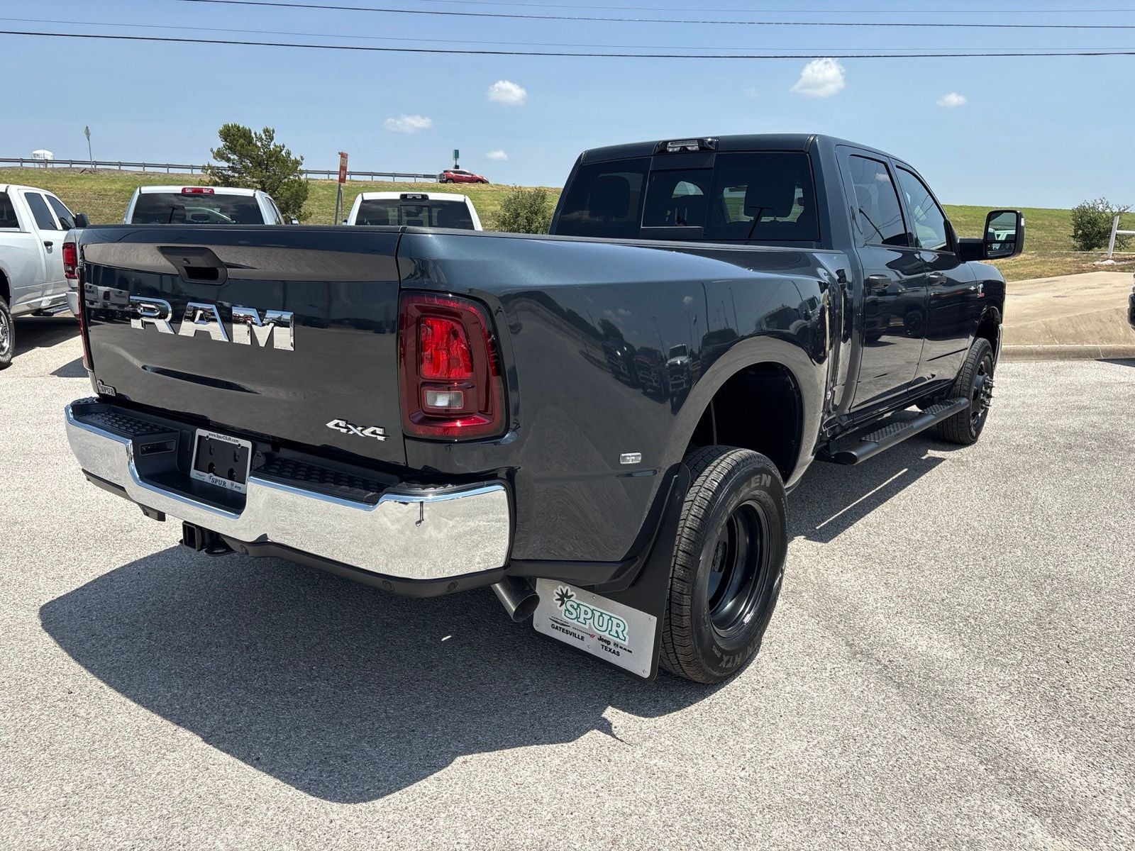 2026 RAM Ram 3500 RAM 3500 TRADESMAN CREW CAB 4X4 8' BOX