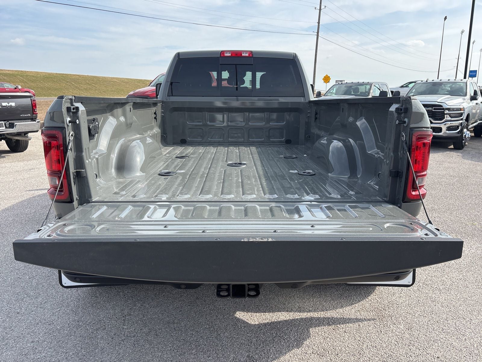 2026 RAM Ram 3500 RAM 3500 TRADESMAN CREW CAB 4X4 8' BOX